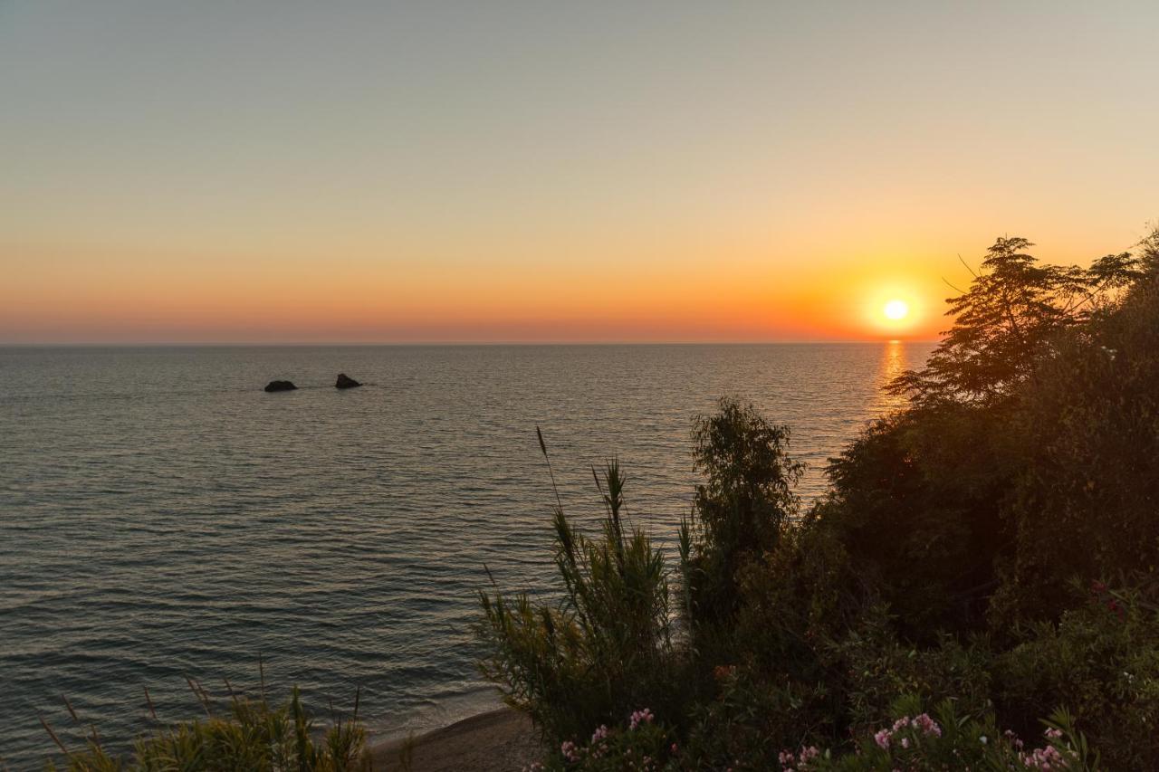 Almyra Villas CChalikounas Buitenkant foto